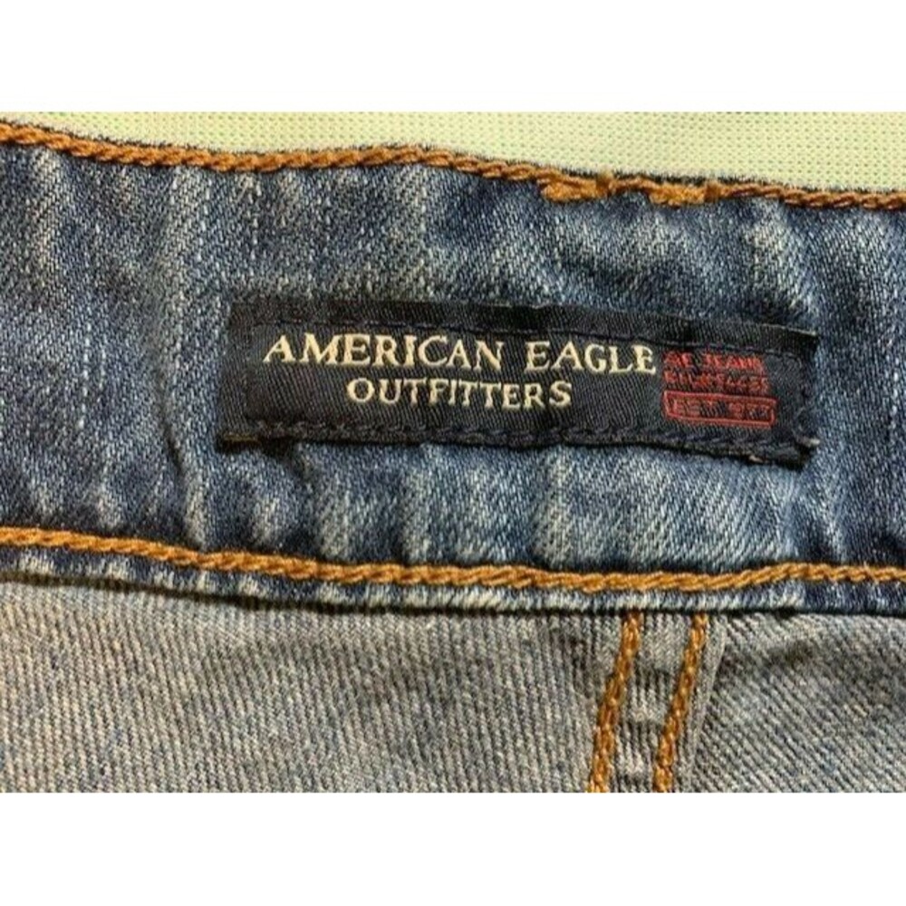 American Eagle Size 2 Womens Shorts Medium Wash Shortie - Picture 2 of 4
